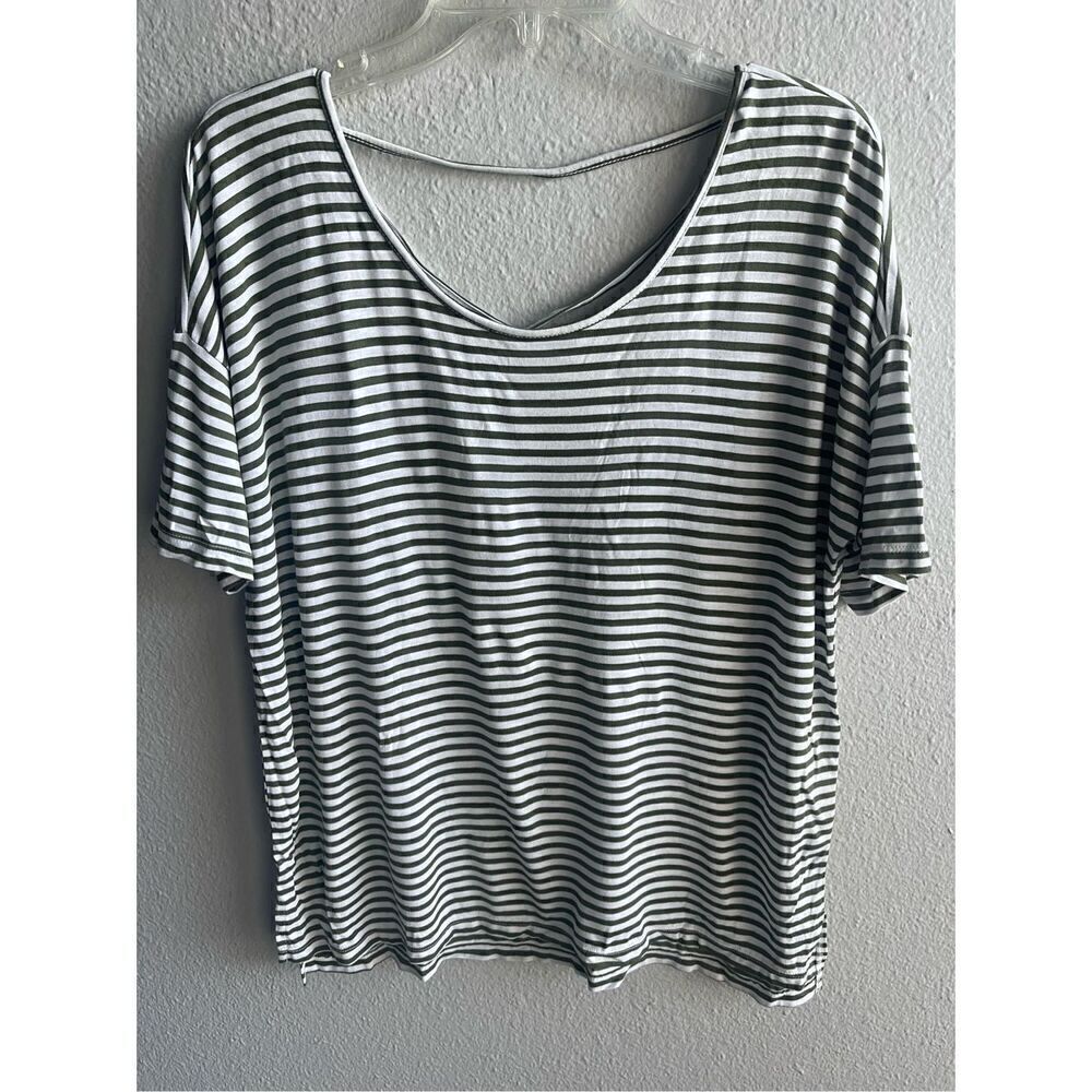 ❤️Old Navy Strappy Back Shirt